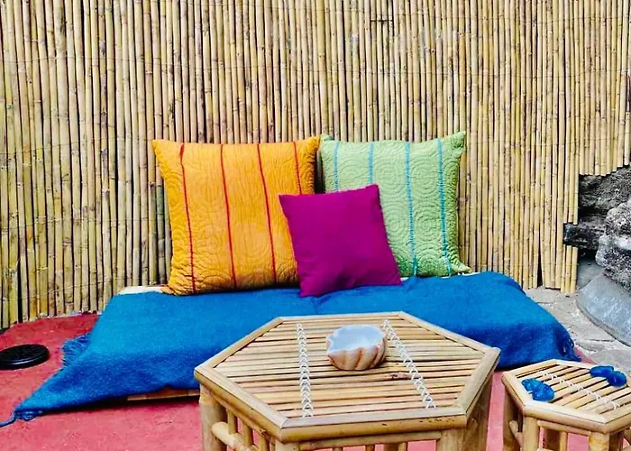 Krystallia Backyard House Apartament *